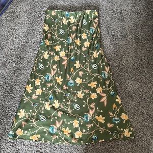 Green floral Urban Outfitters Midi Skirt, size M